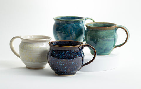 Tasse à thé avec anse